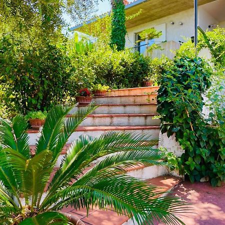 Villa In Collina Vista Mare Roseto Degli Abruzzi Exterior foto